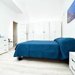 Casa Acqua Marina - Only 6 Steps From The Main Road